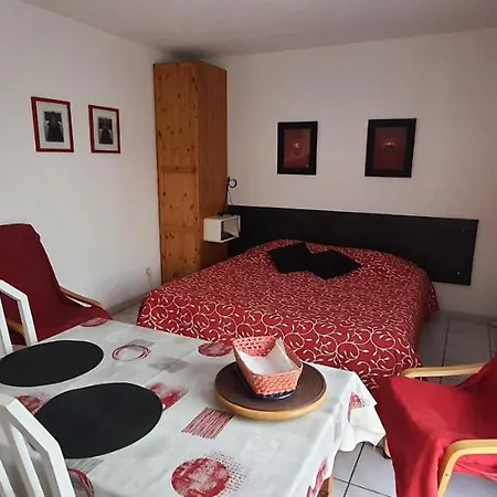 Joli Centre Les Bains Galion 80 *